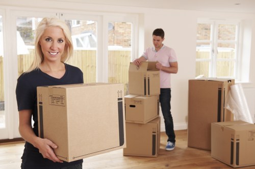 Moving truck service for homes in Hillingdon